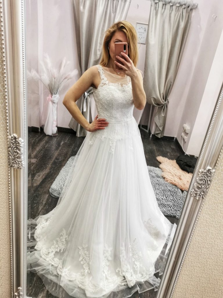 svadobné šaty Violet